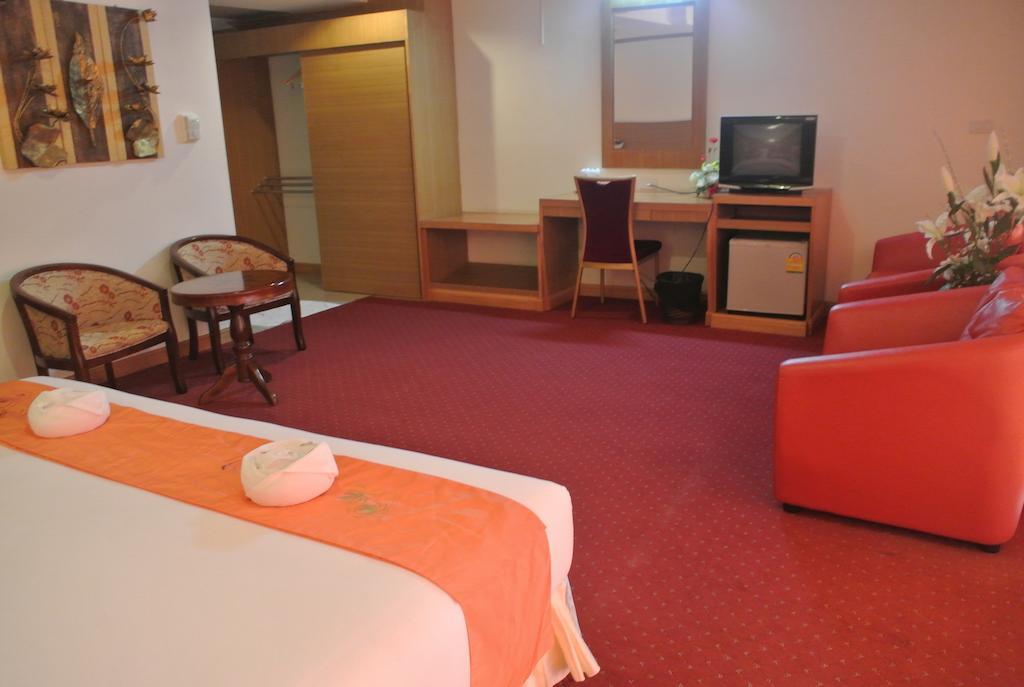 Chaikana Thani Hotel Phatthalung Exteriör bild