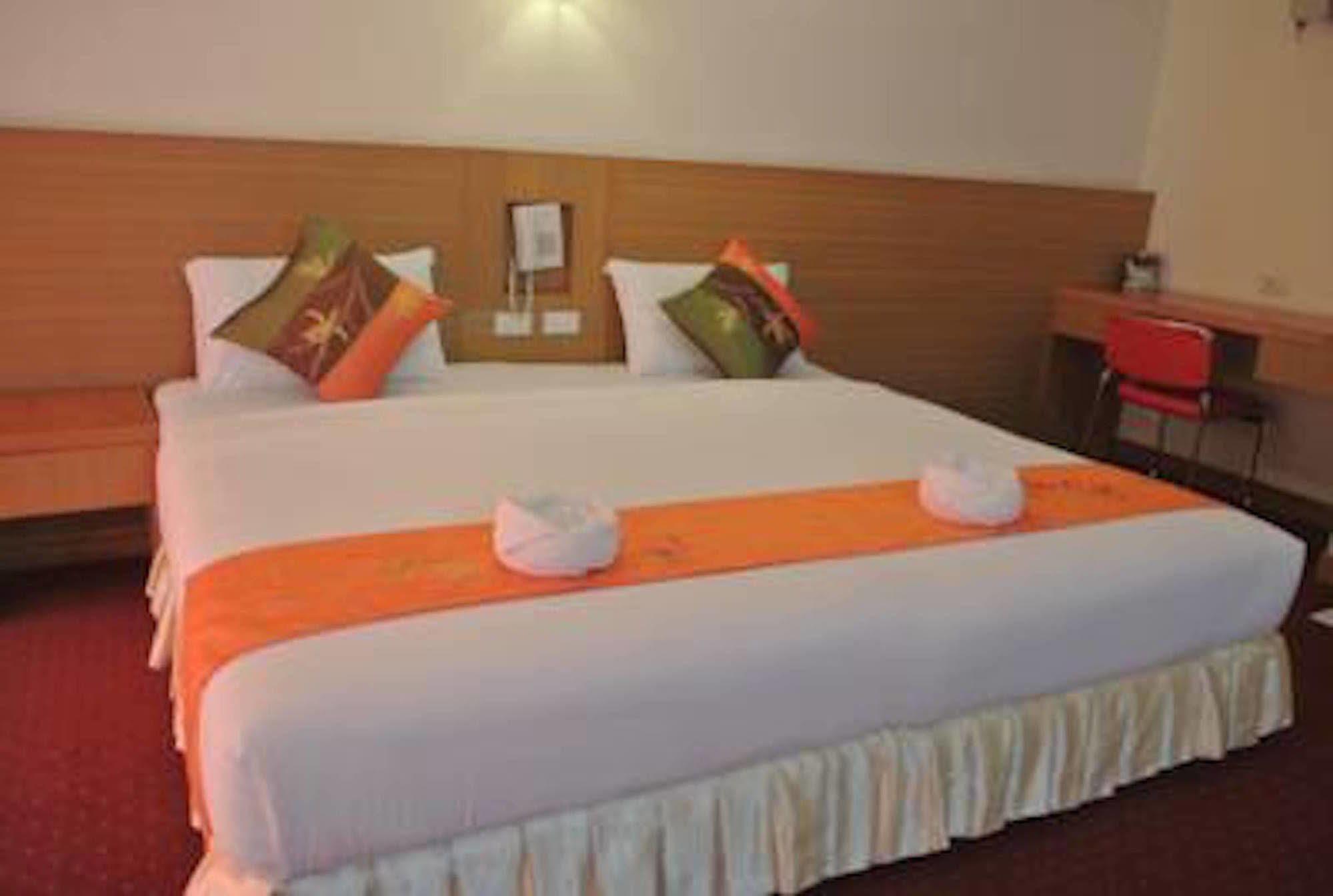 Chaikana Thani Hotel Phatthalung Exteriör bild
